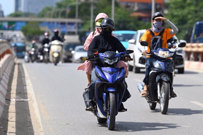 Nắng nóng ở Hà Nội và Bắc Bộ kéo dài đến khi nào?