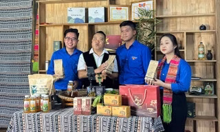 Sinh viên Học viện Báo chí cùng hành trình lan tỏa yêu thương tại Thái Nguyên