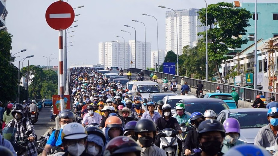 TP HCM muốn hạn chế xe xăng ở khu vực ô nhiễm cao, người dân nói gì?