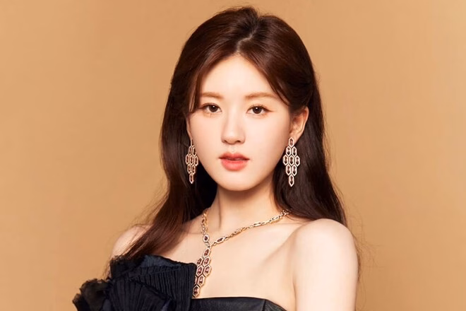 Bộ phim “Hãy để tôi tỏa sáng” của Triệu Lộ Tư vẫn chưa được lên sóng. Ảnh: Nhà sản xuất