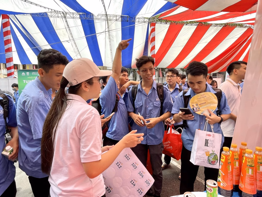 Vì sao doanh nghiệp khó tuyển người, người lao động khó tìm việc