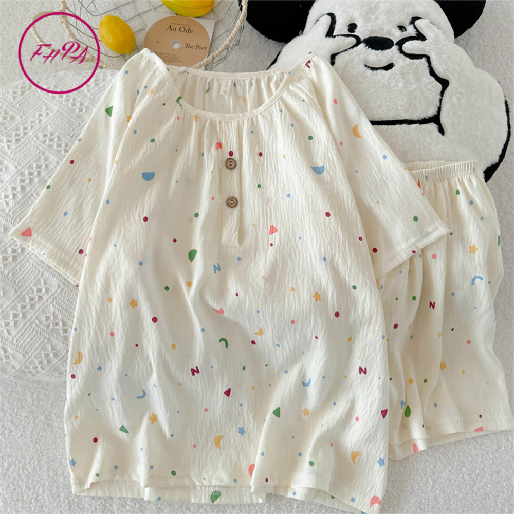 Đồ ngủ cotton nữ nào phù hợp cho mùa hè nóng bức? Tôi đã tìm ra câu trả lời với bộ đồ ngủ nữ tròn cổ áo mây cotton này