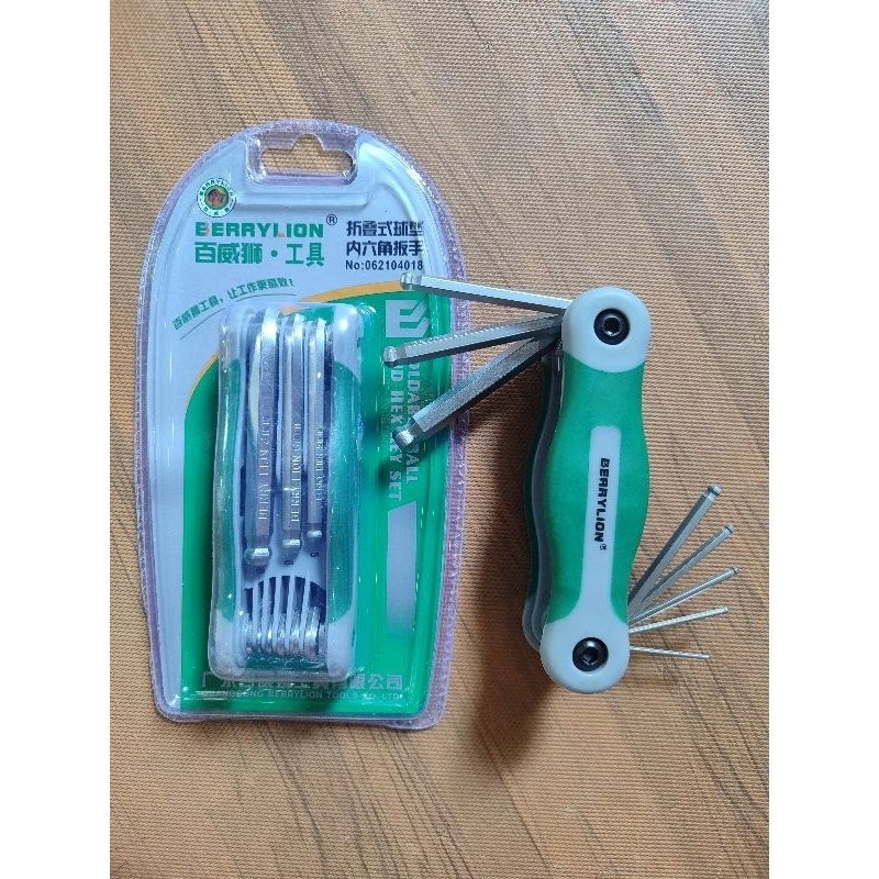 Chìa Lục Giác Xếp BerryLion: Liệu Có Giải Pháp Cho Không Gian Làm Việc Eo Lẻ?