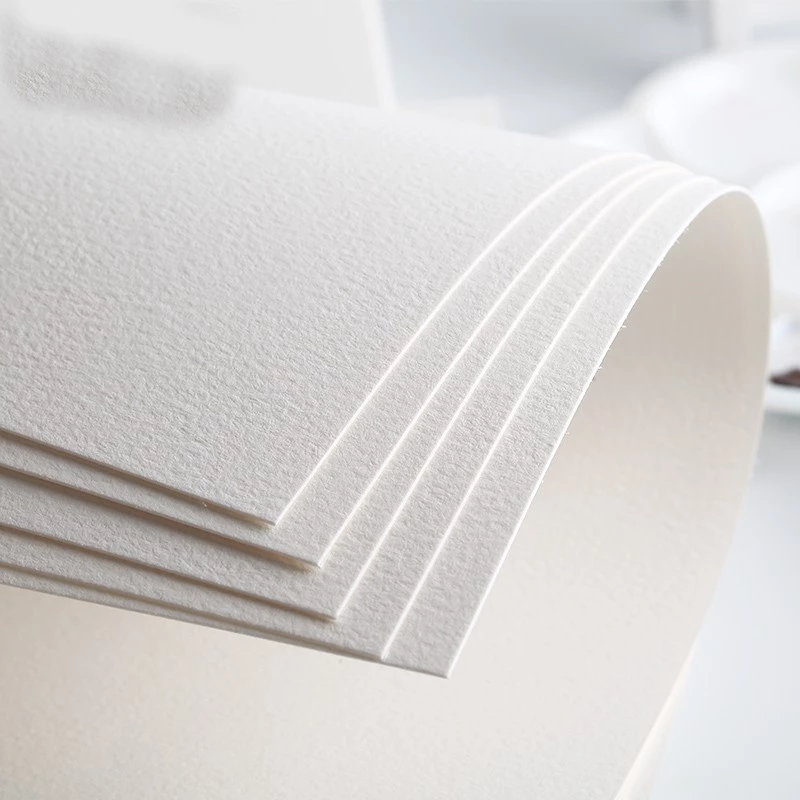 Tại sao giấy vẽ màu nước khổ A4 200gms lại là lựa chọn hàng đầu của các nghệ sĩ nghiệp dư?