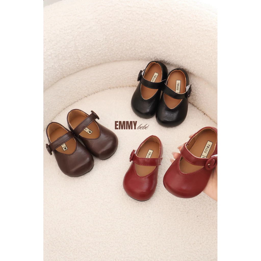 Lựa Chọn Giày Búp Bê Da Trơn Cho Bé: 3 Sai Lầm Phụ Huynh Hay Gặp Phải