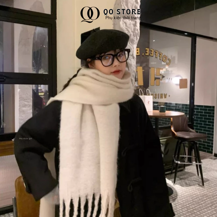 Làm Thế Nào Để Chọn Khăn Choàng Cổ Len Phù Hợp Cho Mùa Thu Đông?