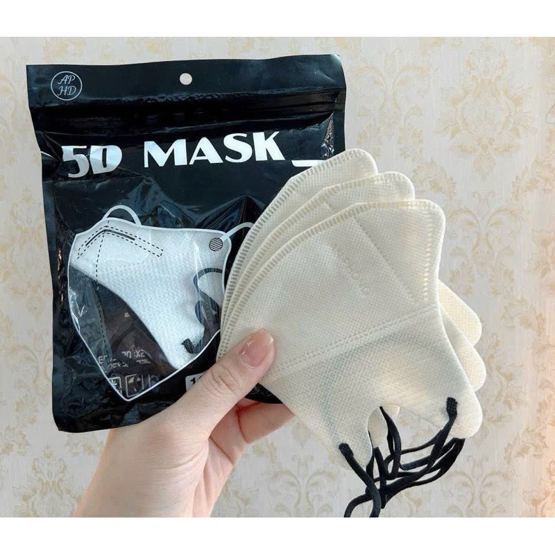 Làm thế nào để chọn khẩu trang 5D phù hợp với màu da và bảo vệ da khỏi tia UV hiệu quả?