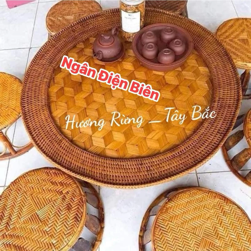 Mâm mây trong tay, bữa cơm gia đình trọn vẹn hơn thế nào?