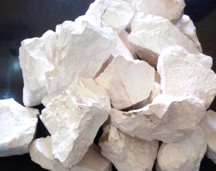 Mẹ Bỉm Cần Biết: Làm Thế Nào Để Chọn Vôi Ăn Trầu Cho Bé An Toàn Và Hiệu Quả