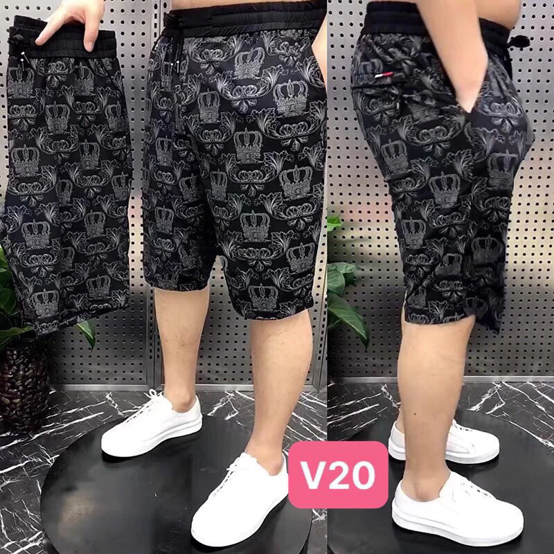 Mặc quần short nam họa tiết có thật sự thoải mái khi đi ngoài trời nắng?