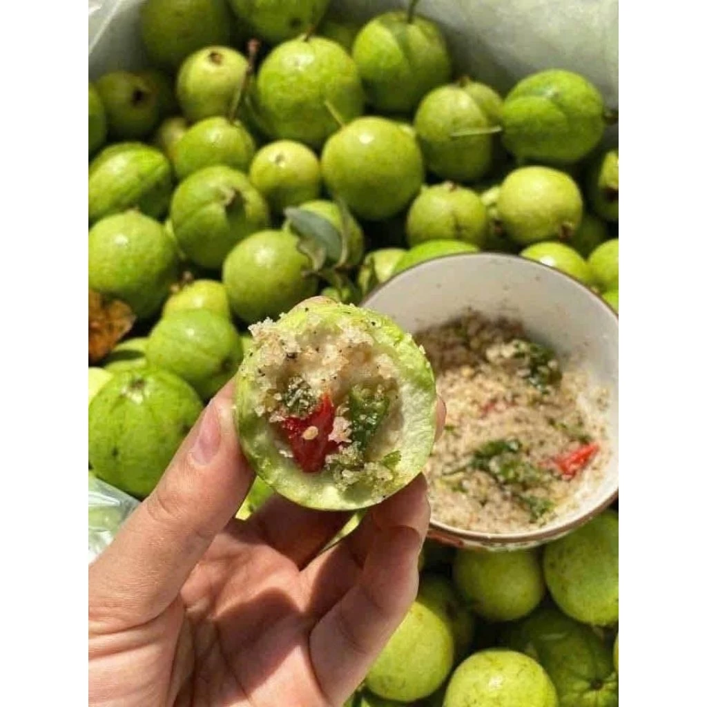 Làm thế nào để chọn ổi găng tươi ngon tại Hà Nội và tránh mua phải quả dập