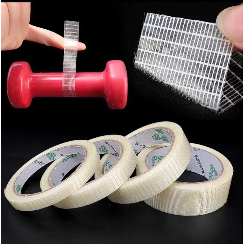 Làm thế nào băng dính thuỷ tinh giúp giải quyết vấn đề treo tranh trên tường mà không làm hỏng sơn?