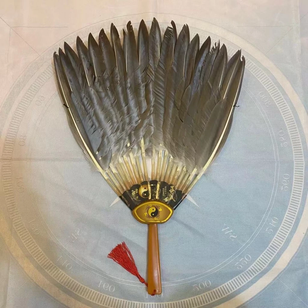 Cách chọn quạt khổng tử lông vũ phù hợp cho không gian nhỏ mà không làm tốn điện