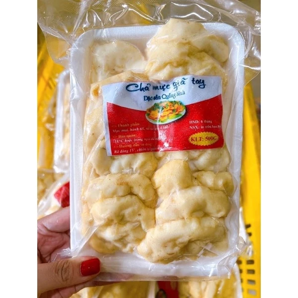 Làm sao để chả mực giã tay Quảng Ninh không bị cứng sau khi rã đông?