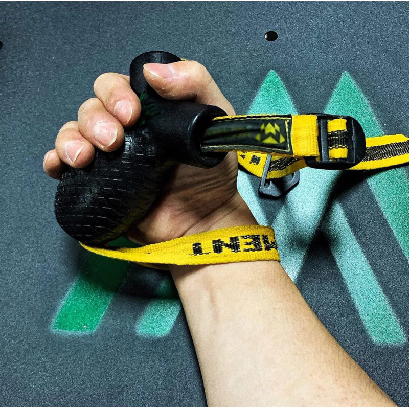 Làm thế nào để tránh chấn thương khi tập vật tay với dụng cụ tập tay Y-shaped?