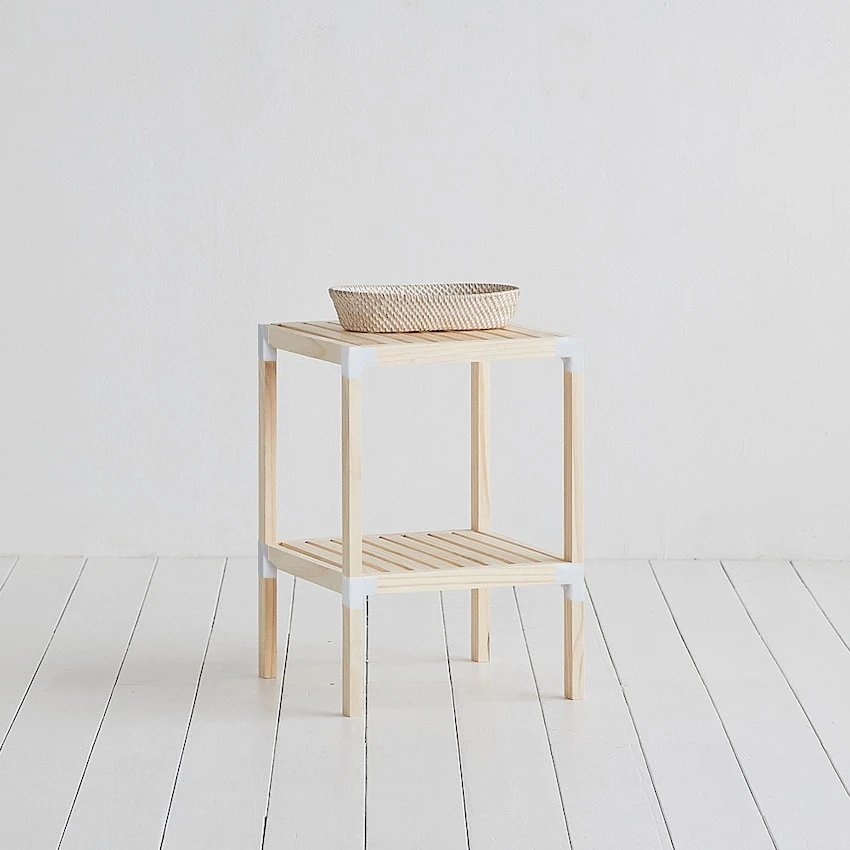 Làm thế nào để kệ để sách gỗ thông mỹ trở thành giải pháp decor hoàn hảo cho không gian nhỏ của bạn?