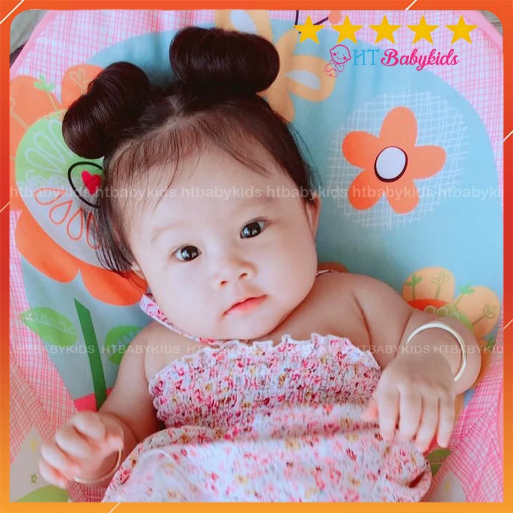 Làm thế nào để chọn kẹp tóc giả búi cục phù hợp cho bé sơ sinh mà không làm tổn thương da đầu?