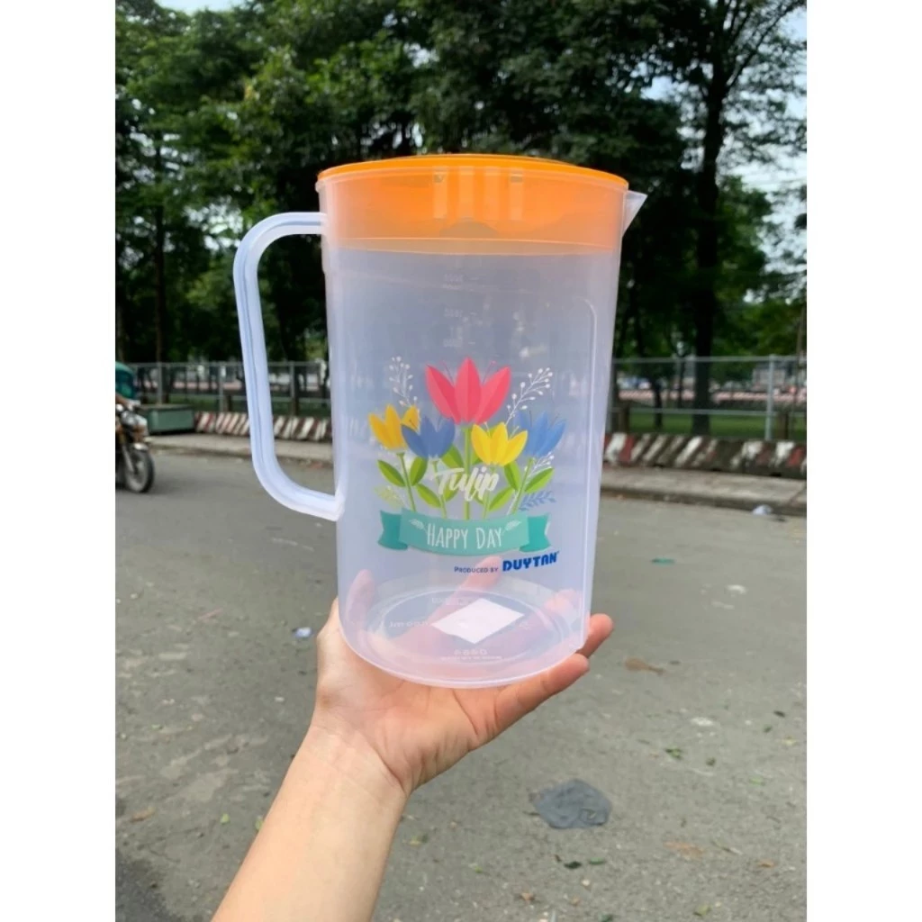 Tôi đã phạm sai lầm khi mua bình nước nhựa, đây là điều bạn nên biết về Ca Nước Tulip Nhựa Duy Tân 1L và 1,5L