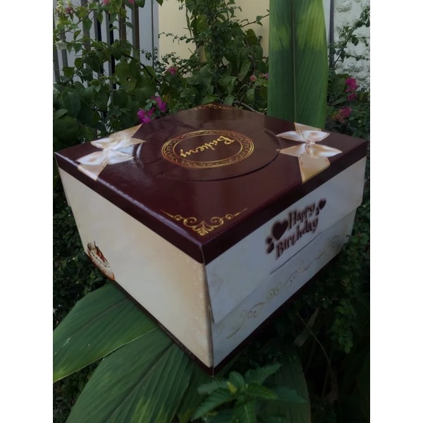 Lỡ Mua Sỉ Hộp Bánh Kèm Đế Về Dùng, Hóa Ra Đây Là Tiện Í́ch Không Thể Thiếu Cho Mẹ Bếp