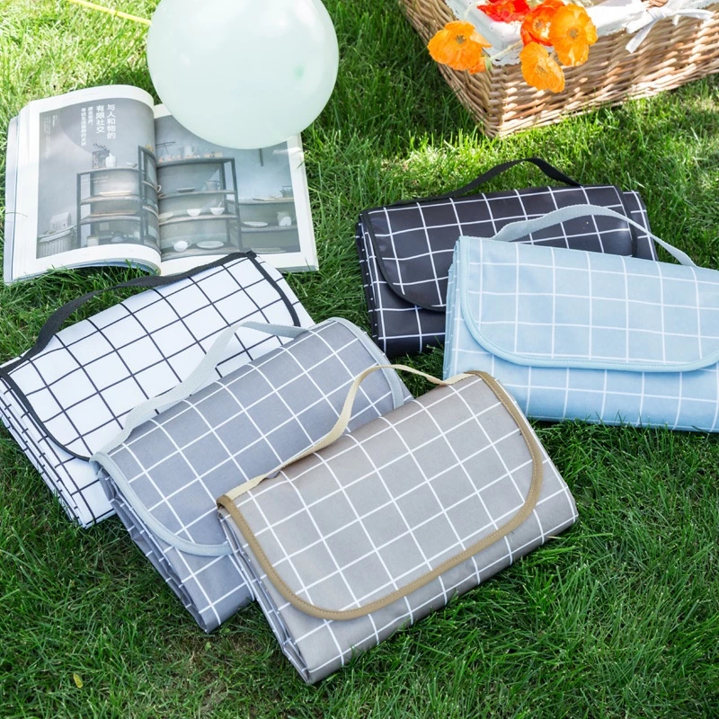 Tại sao thảm picnic gấp gọn vẫn bị ướt khi sử dụng ngoài trời và cách chọn mua thảm phù hợp