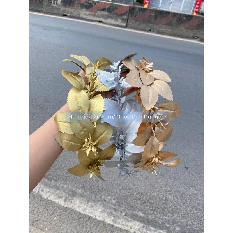 Vòng nguyệt quế đội đầu Olympia – Bí quyết giúp chị em tha thứ cho lỗi trang trí ngày lễ từng khiến tôi mất ngủ