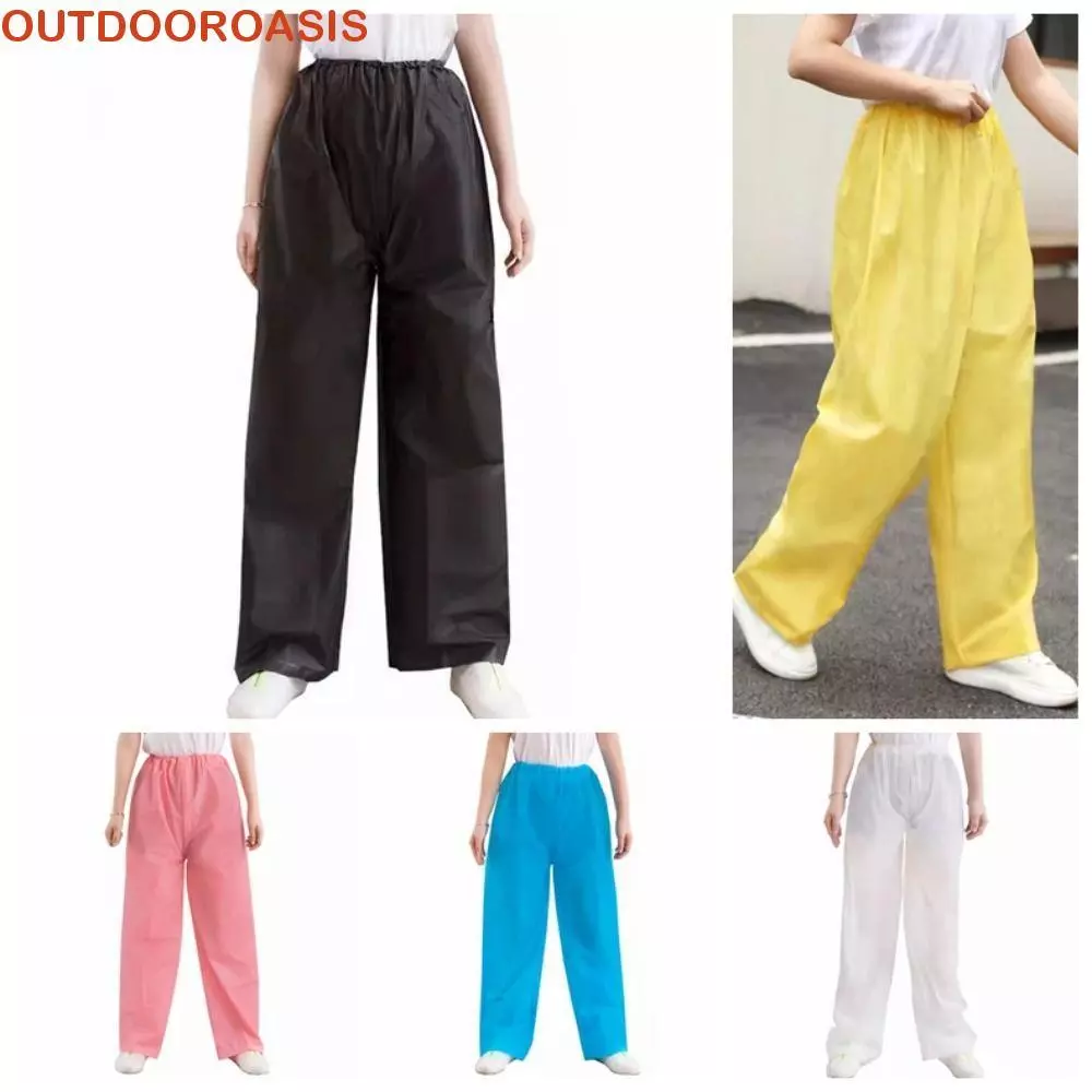 Mặc áo mưa mà vẫn bị ướt sũng vì một lý do nhiều người thường nhầm lẫn khi đi du lịch