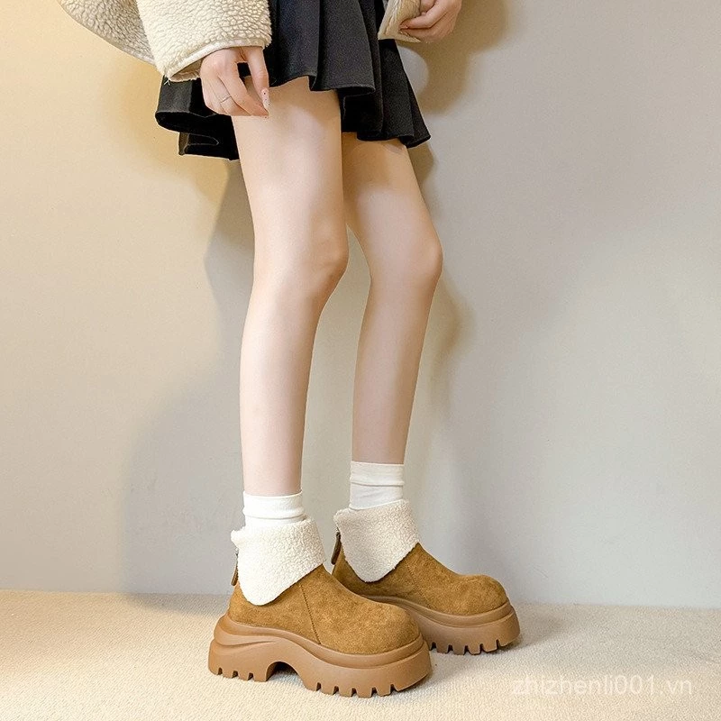 Liệu giày bốt lông cừu có thực sự giữ ấm trong mùa đông lạnh giá? Tôi đã học được gì sau khi mua đôi giày bốt tuyết này