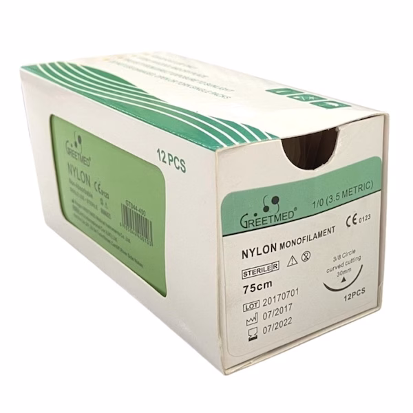 Chỉ không tiêu NYLON – Lựa chọn sai có thể gây hậu quả nghiêm trọng cho thú cưng của bạn