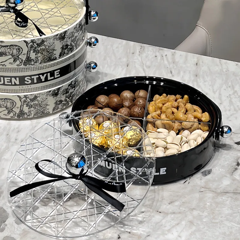 Làm thế nào để chọn hộp mứt Tết phù hợp cho bàn trà gia đình?