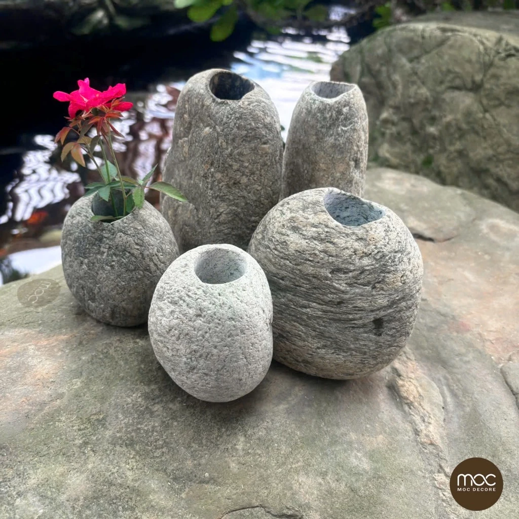 Làm thế nào để chọn lọ hoa đá tự nhiên phù hợp với không gian phòng khách của bạn?