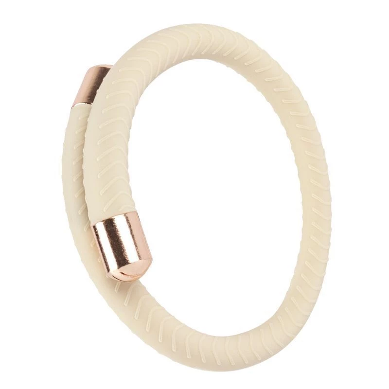 Làm thế nào để chọn dây đeo chống muỗi phù hợp cho cả gia đình khi đi dã ngoại?