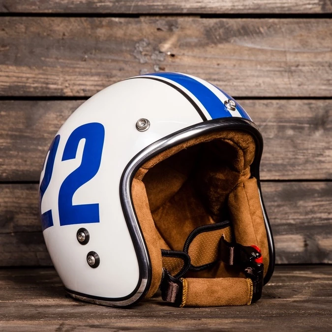 Làm thế nào để chọn nón bảo hiểm 3/4 phù hợp cho người mới chơi xe máy?