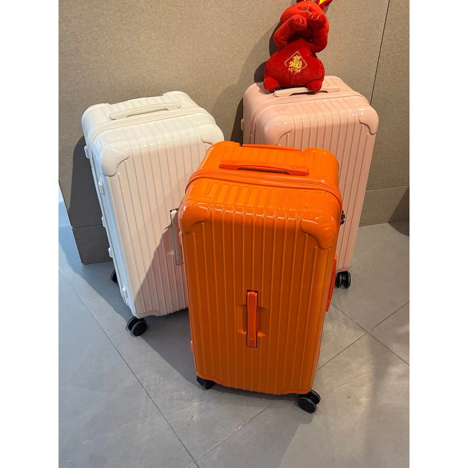 Làm thế nào để chọn vali khổng lồ phù hợp cho kỳ nghỉ gia đình mà không gặp rắc rối?