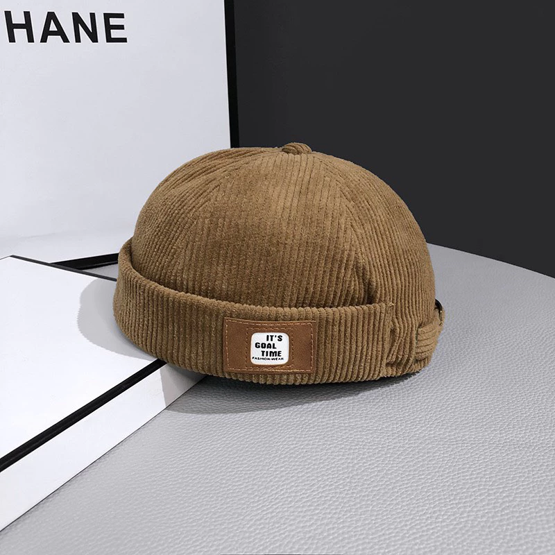 Mặc nón tròn Miki như thế nào để không bị phồng đầu sau một ngày dài mang?