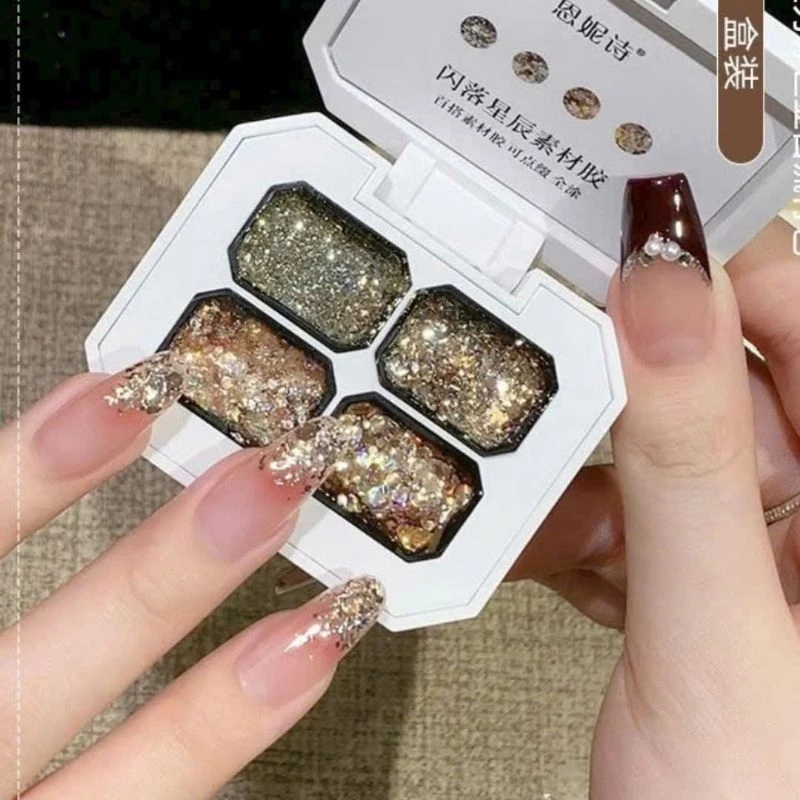 Làm thế nào để nhũ khổng tước không bị vón cục khi sơn móng tay?