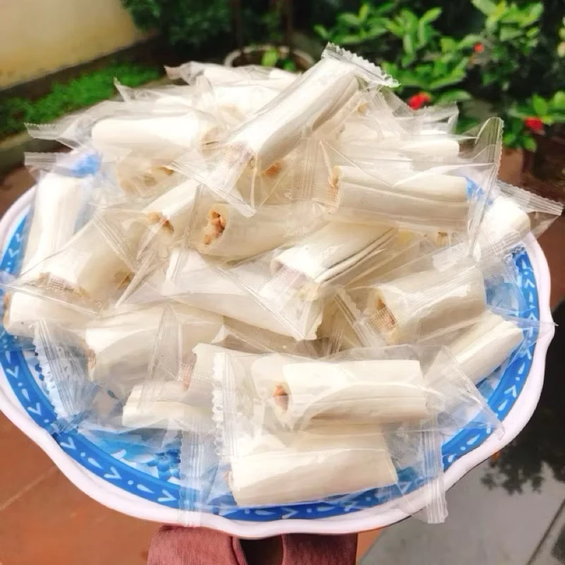 Tôi đã mua kẹo lạc dồi nhân đậu phộng đặc sản Hà Nội về và đây là điều tôi nhận ra