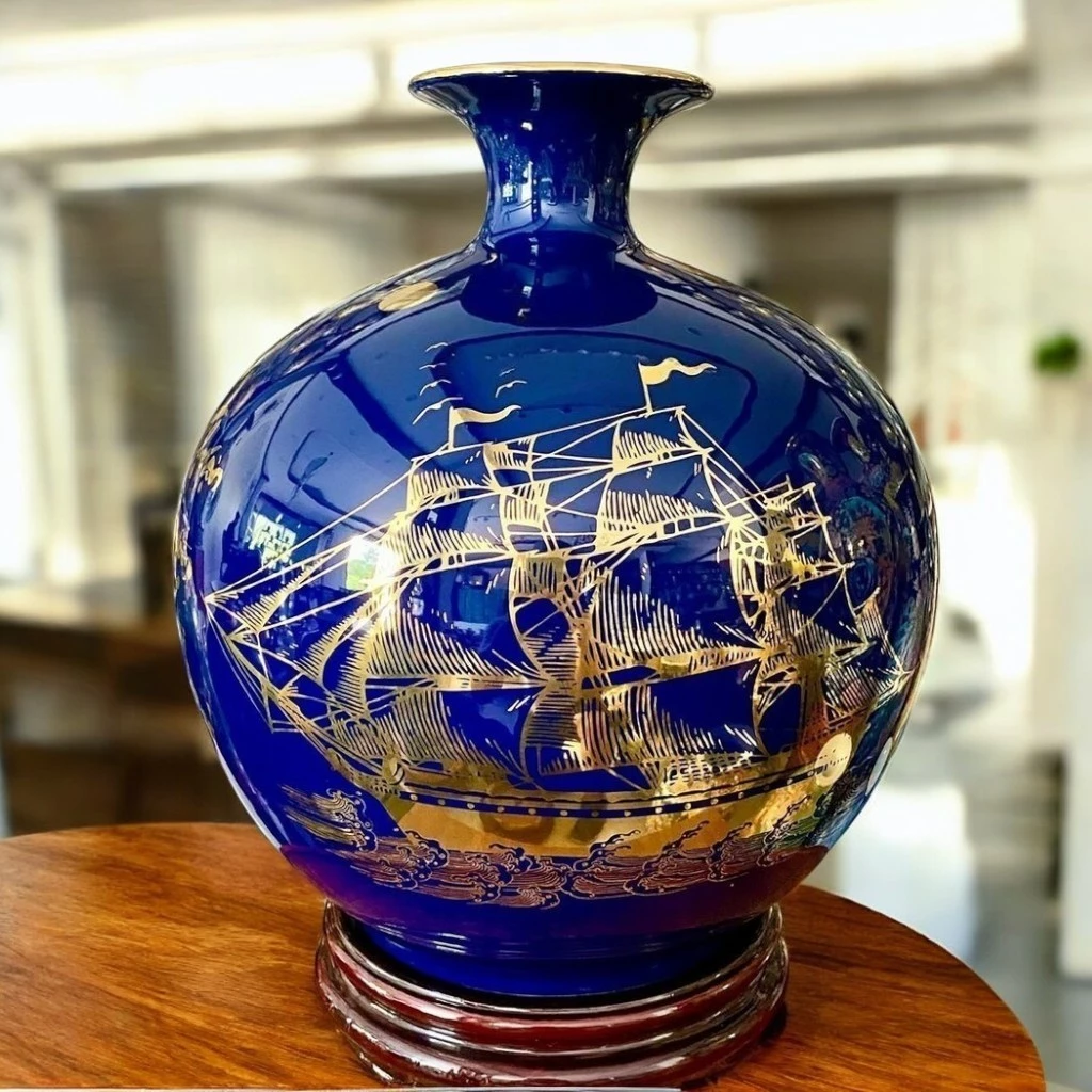 Làm thế nào để chọn bình hút lộc phù hợp với không gian thờ cúng gia đình?