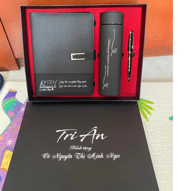 Làm thế nào để chọn bộ quà tặng văn phòng phù hợp và ý nghĩa?