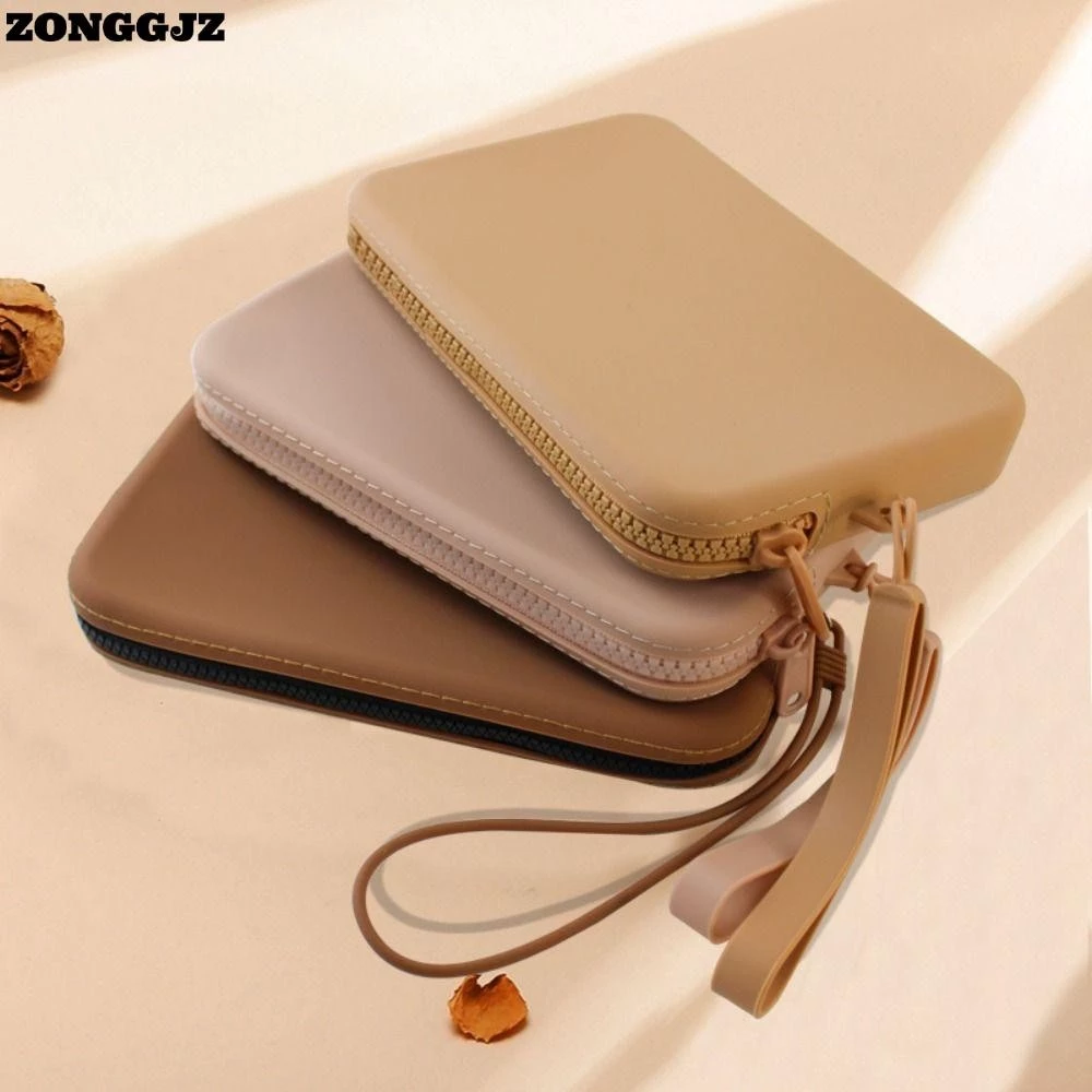 Túi đựng điện thoại chống nước – Mẹo nhỏ giúp bảo vệ thiết bị của bạn khi đi biển hoặc trekking