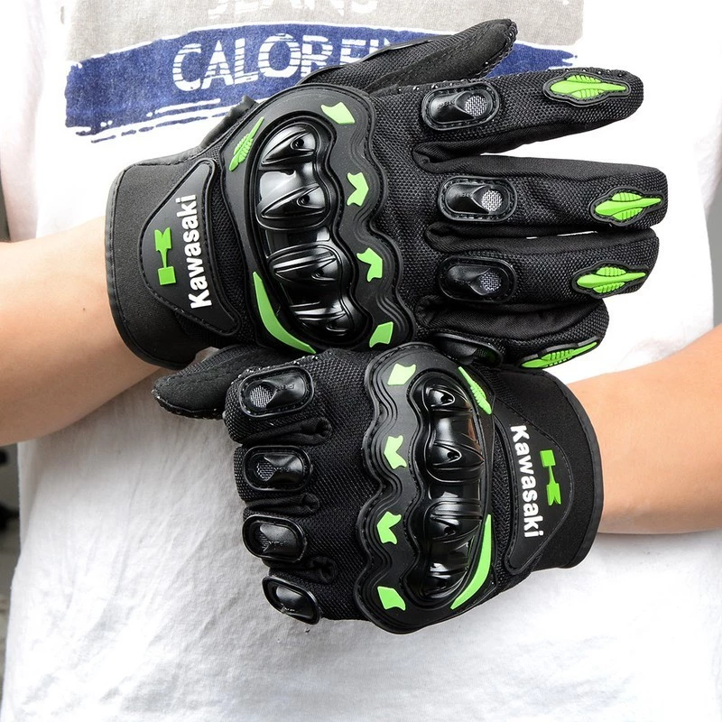 Tại sao găng tay xe máy cò gù vẫn không bảo vệ được tay khi đi phượt?