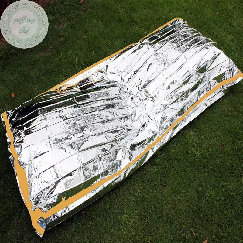 Làm thế nào túi ngủ Mylar có thể là cứu cánh trong chuyến cắm trại của bạn khi trời đột ngột mưa lớn?