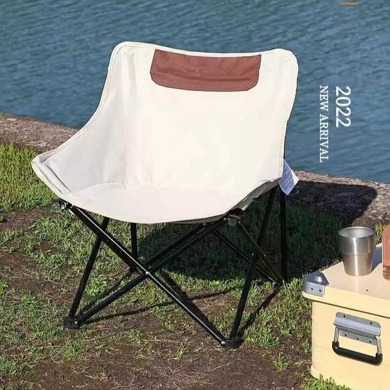 Ghế Mặt Trăng Gấp Gọn – Lựa Chọn Hoàn Hảo Cho Mùa Hè Ngoài Trời Hay Chỉ Là Sự Lựa Chọn Sai Lầm?