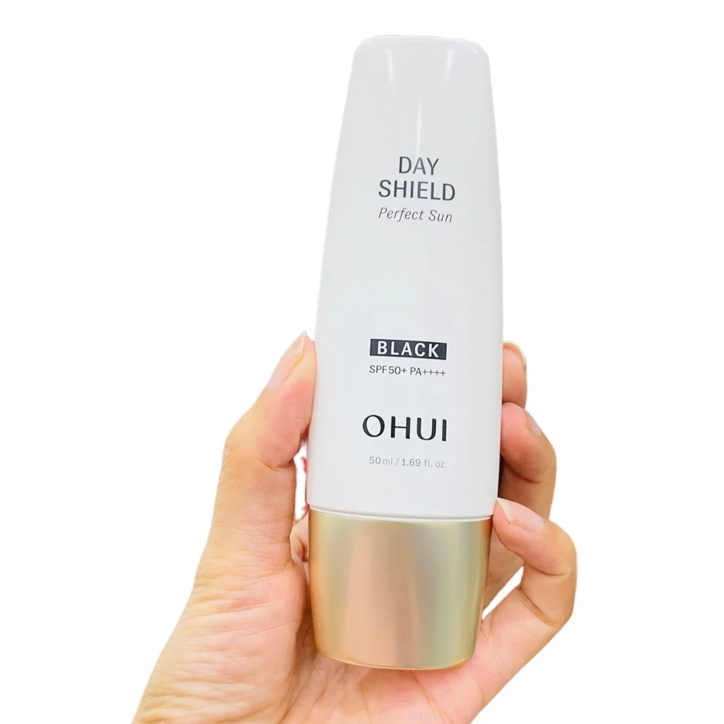 kem chống nắng có thực sự bảo vệ da khi chơi thể thao ngoài trời