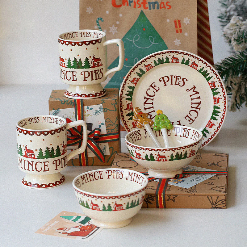 Làm thế nào để chọn bộ đồ ăn Giáng sinh phù hợp mà không mắc lỗi chọn nhầm chất liệu gốm sứ kém chất lượng?