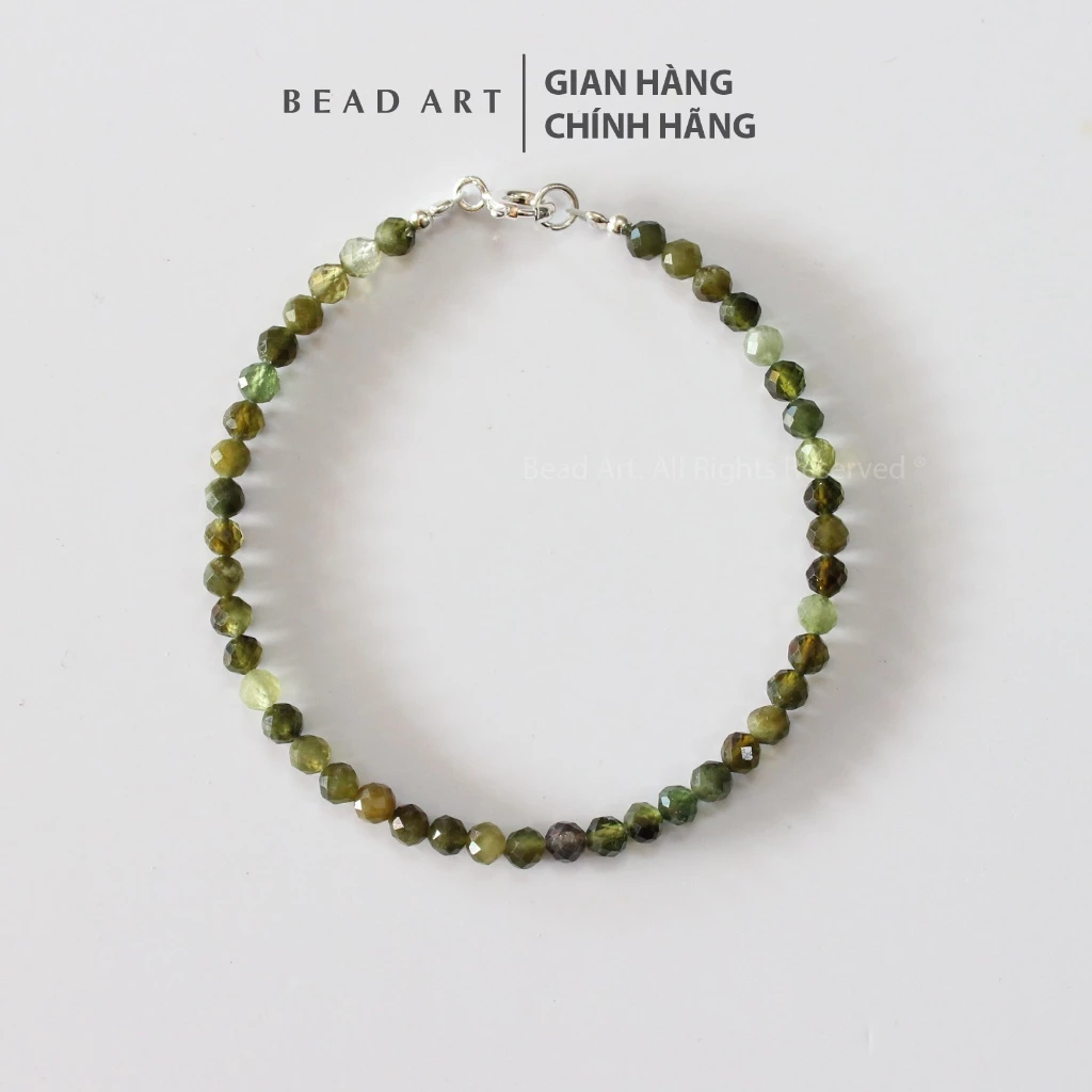 Vòng Tay Phong Thuỷ Có Thực Sự Mang Lại May Mắn? Tôi Đã Tìm Hiểu và Đây Là Những Gì Tôi Phát Hiện