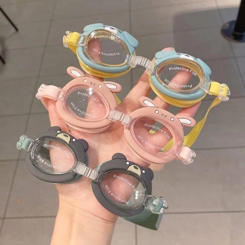 Làm thế nào để chọn kính bơi cho bé vừa chống tia UV vừa không gây khó chịu khi đeo?
