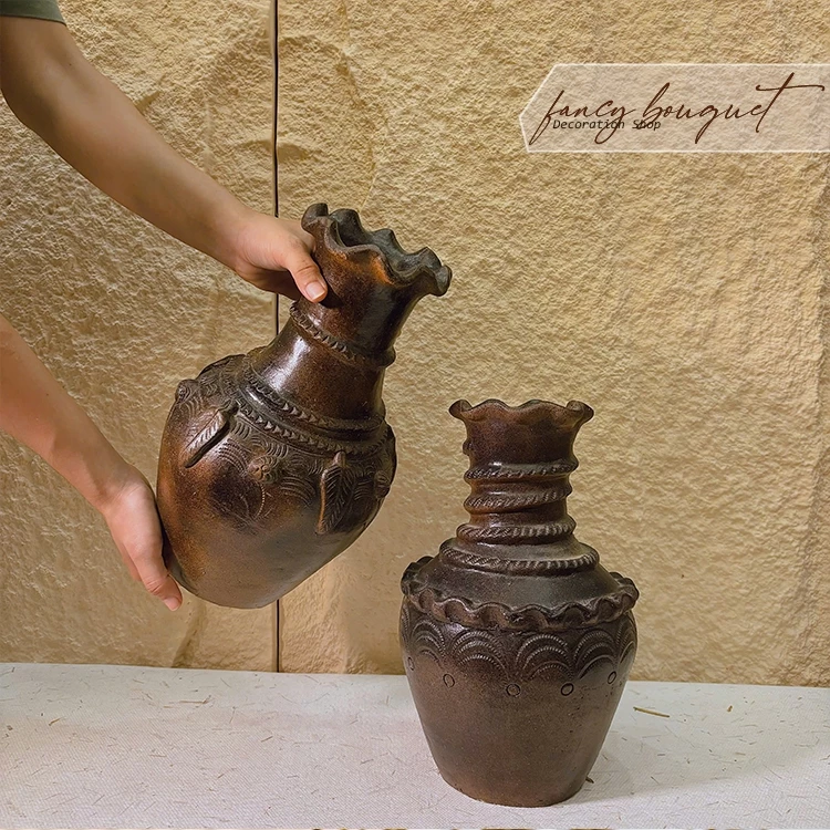 Làm thế nào để chọn bình gốm Chăm Ninh Thuận phù hợp với phong cách Wabi-Sabi của bạn?