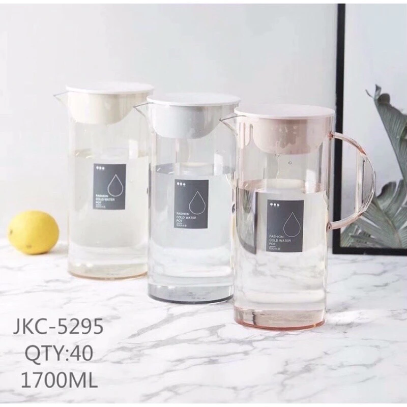 Làm sao để chọn bình đựng nước nhựa an toàn và bền cho gia đình?