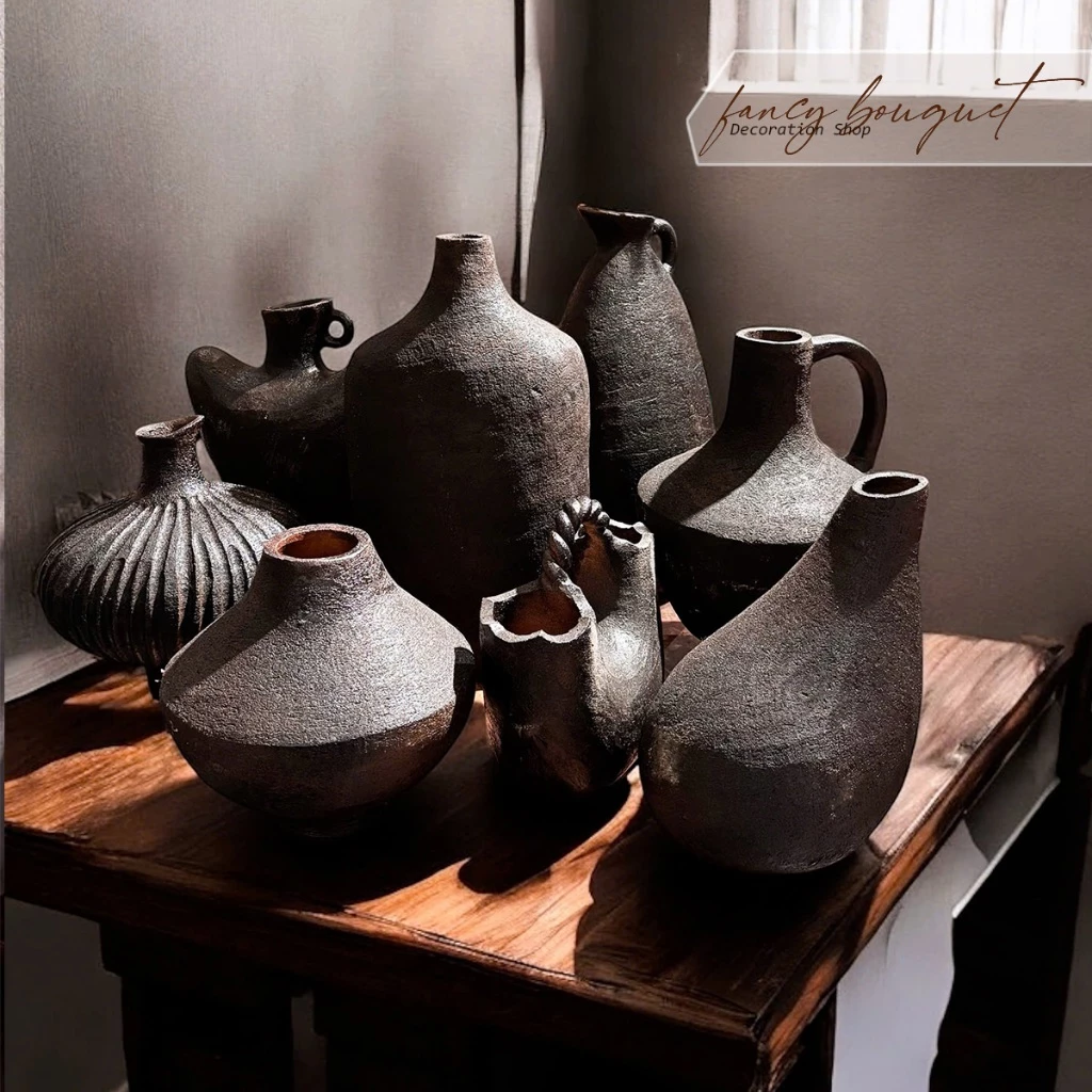 Làm Sao Để Chọn Bình Gốm Trang Trí Wabi-Sabi Phù Hợp Với Phong Cách Nhà Cửa Của Bạn?