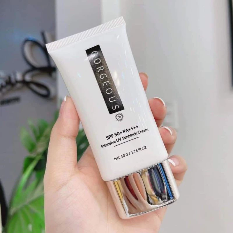 Tôi đã sử dụng kem chống nắng cho mặt MX tuýp lớn 100g trong 1 tháng, đây là những điều tôi nhận ra